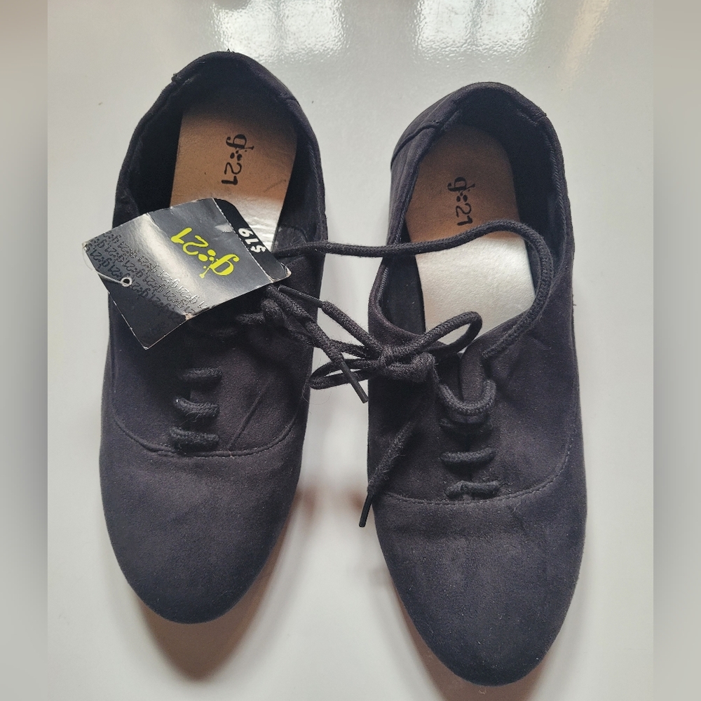 NWT Black Casual Lace-Up Shoes